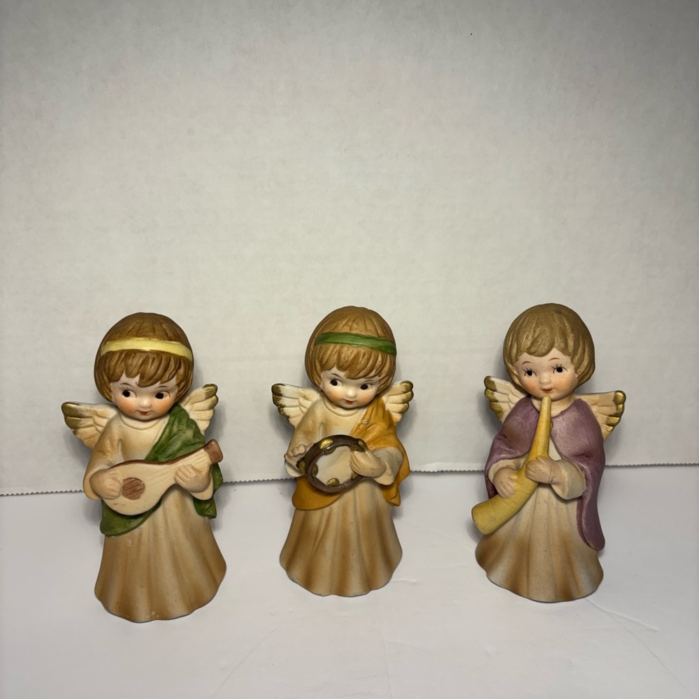 Lefton Holiday Angel Figurines With Musical Instruments Hand Painted #2473